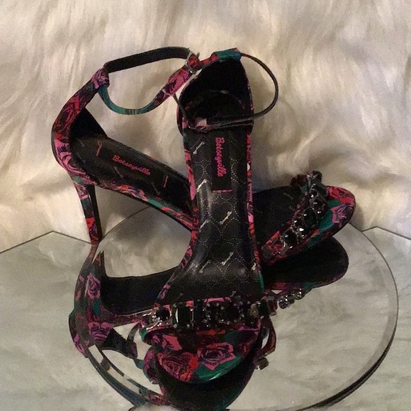 Betsey Johnson Shoes - ✨💋BETSEYVILLE 💋✨